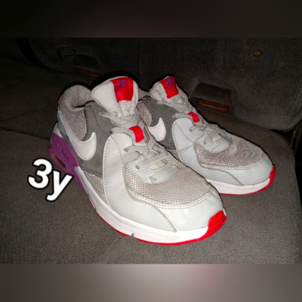 Nike shoes